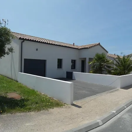 Hébergement de vacances Maison Spacieuse Avec Jardin Clos, Près Plage, Animaux Ok, 10 Pers, - Fr-1-540-137 Notre-Dame-de-Monts