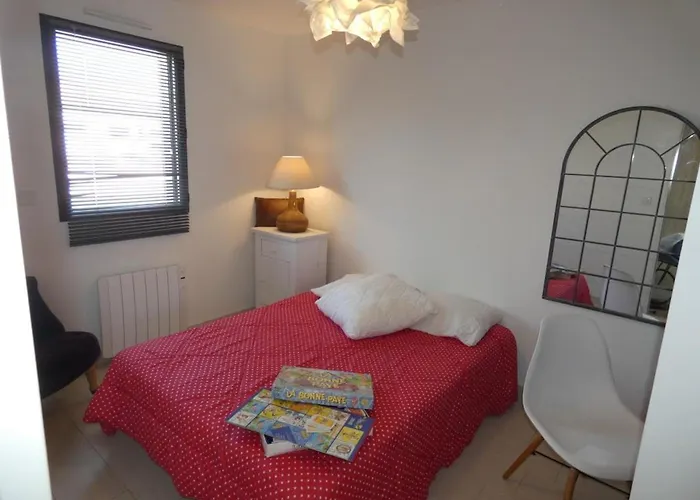 Hébergement de vacances Maison Spacieuse Avec Jardin Clos, Près Plage, Animaux Ok, 10 Pers, - Fr-1-540-137 Notre-Dame-de-Monts