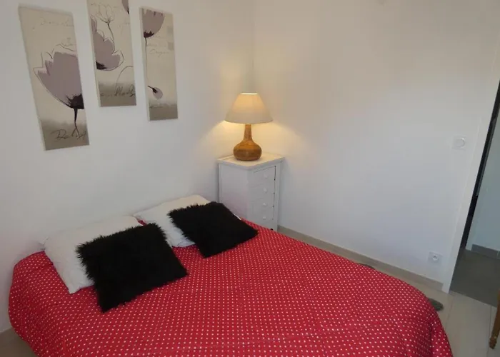 Maison Spacieuse Avec Jardin Clos, Près Plage, Animaux Ok, 10 Pers, - Fr-1-540-137 * Notre-Dame-de-Monts